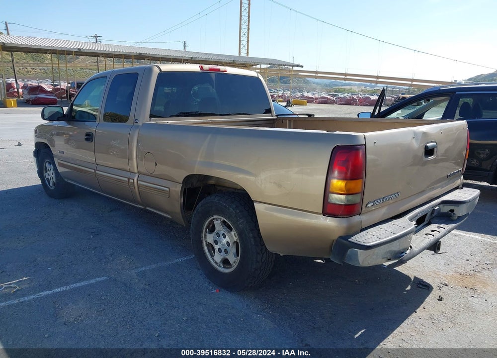 2001 CHEVROLET SILVERADO 1500 LS VIN: 2GCEC19TX11224592