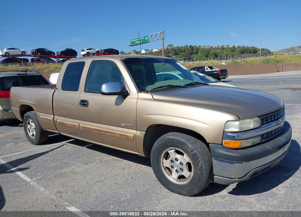 2001 CHEVROLET SILVERADO 1500 LS VIN: 2GCEC19TX11224592