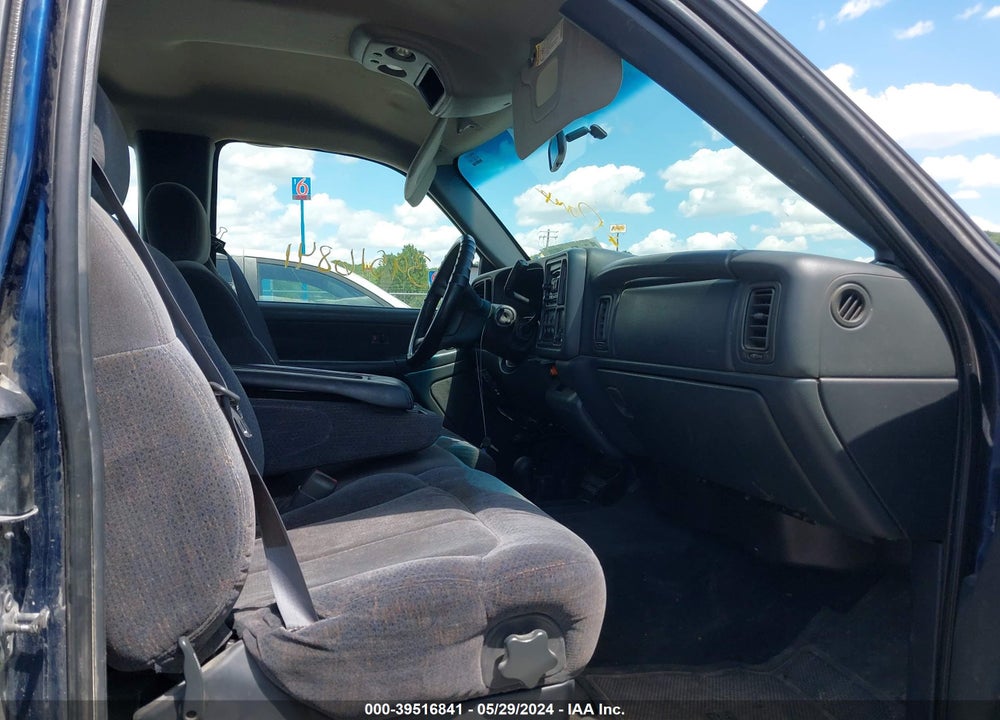 1999 CHEVROLET SILVERADO 2500 LS VIN: 1GCGK29U2XE135617