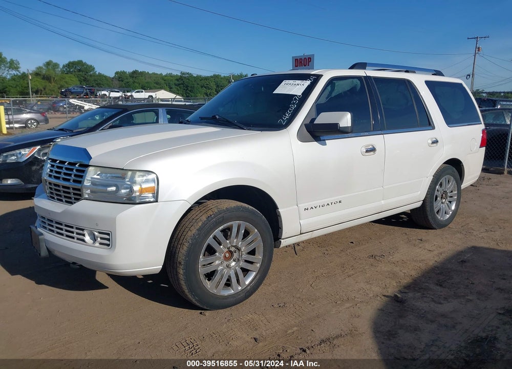 2011 LINCOLN NAVIGATOR VIN: 5LMJJ2J5XBEJ03562