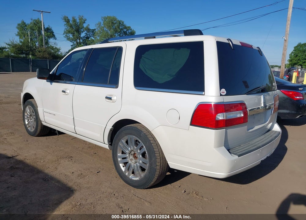 2011 LINCOLN NAVIGATOR VIN: 5LMJJ2J5XBEJ03562