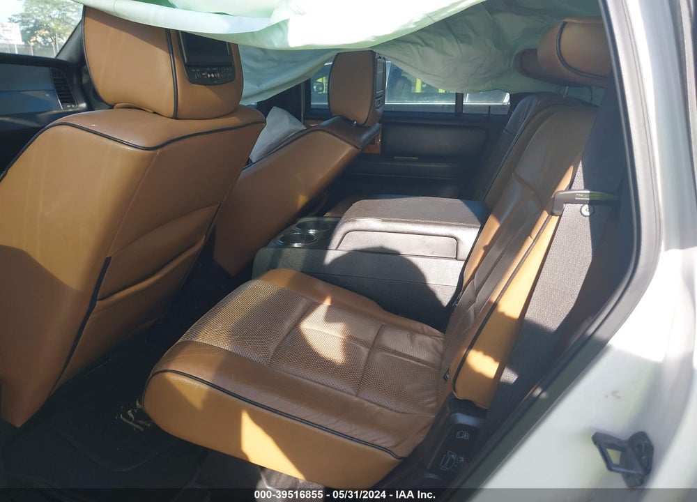 2011 LINCOLN NAVIGATOR VIN: 5LMJJ2J5XBEJ03562