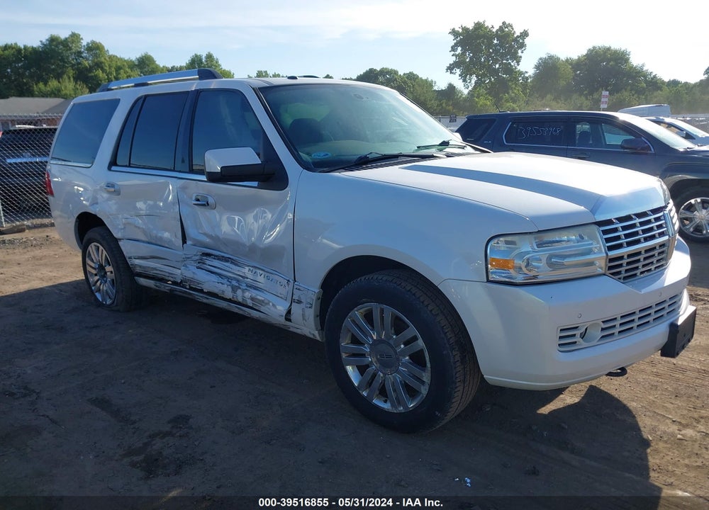 2011 LINCOLN NAVIGATOR VIN: 5LMJJ2J5XBEJ03562