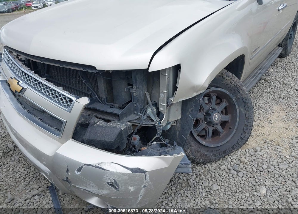 2013 CHEVROLET TAHOE LTZ VIN: 1GNSKCE01DR330395