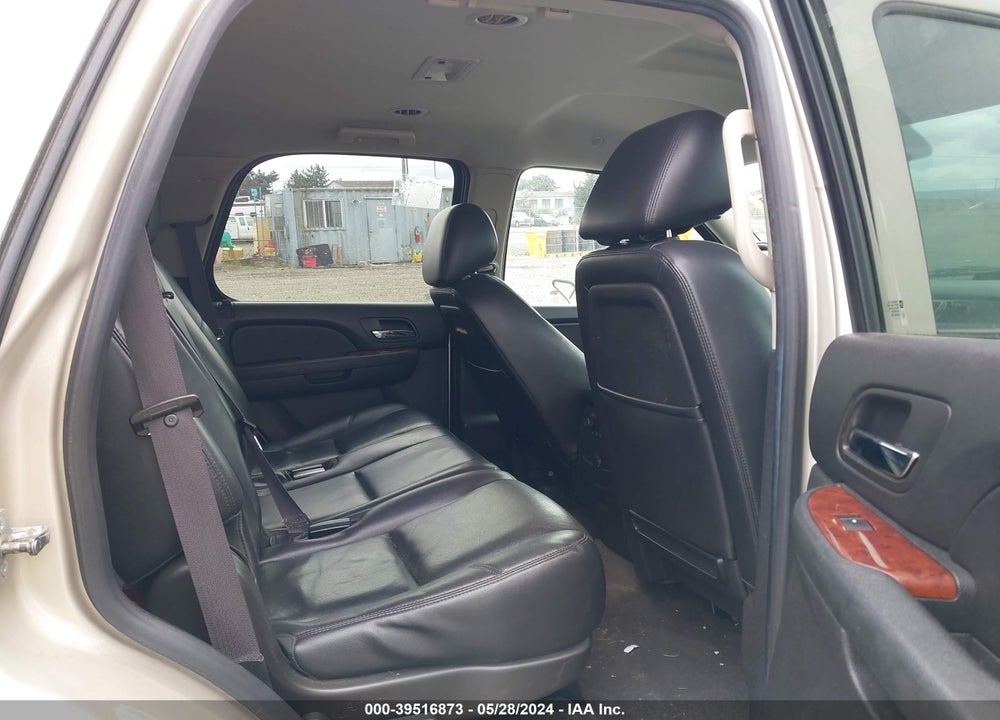 2013 CHEVROLET TAHOE LTZ VIN: 1GNSKCE01DR330395