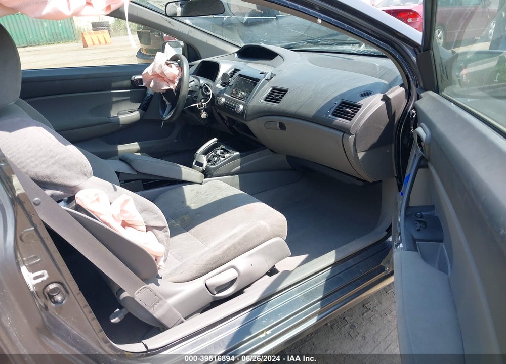 2010 HONDA CIVIC LX VIN: 2HGFG1B67AH512270