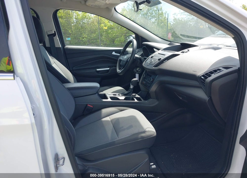 2017 FORD ESCAPE SE VIN: 1FMCU9GD5HUC16912