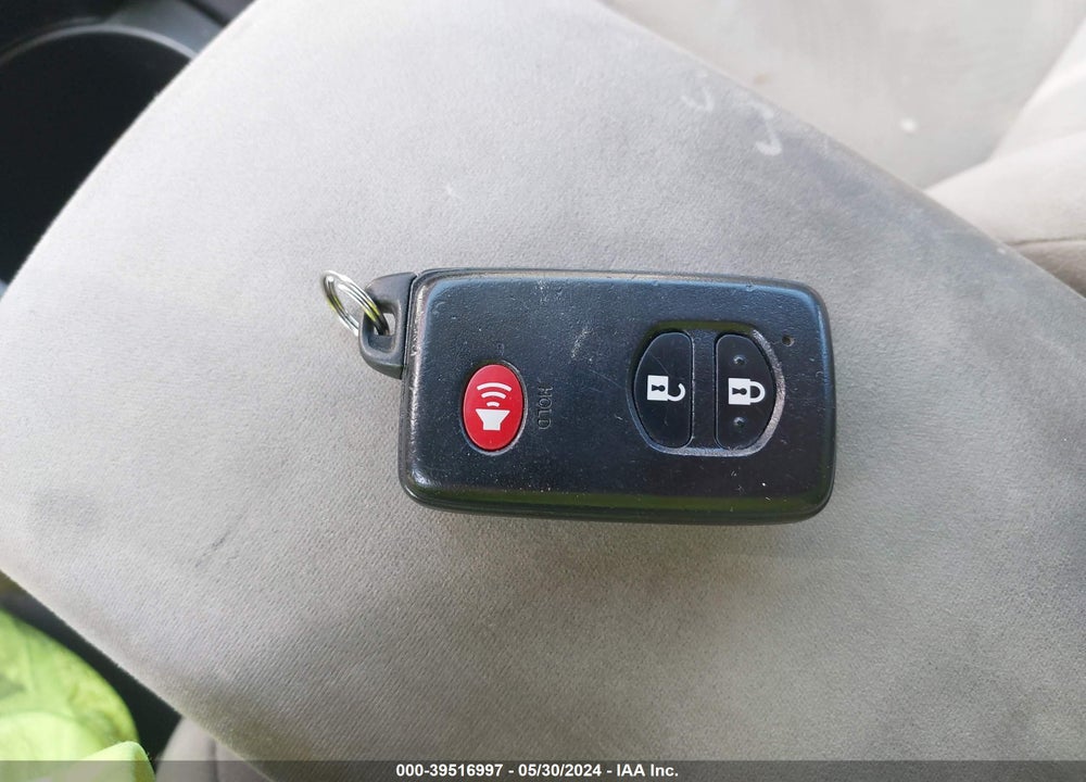 2010 TOYOTA PRIUS III VIN: JTDKN3DU5A0092166