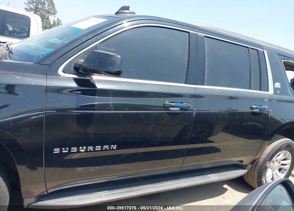 2017 CHEVROLET SUBURBAN LT VIN: 1GNSCHKC9HR179000