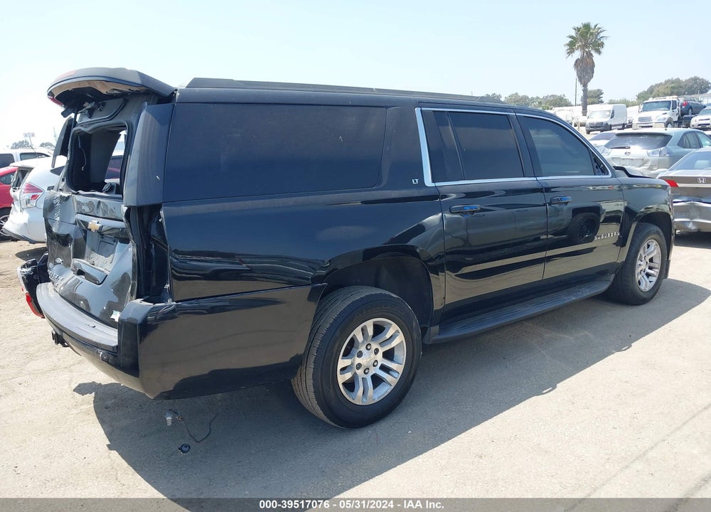 2017 CHEVROLET SUBURBAN LT VIN: 1GNSCHKC9HR179000