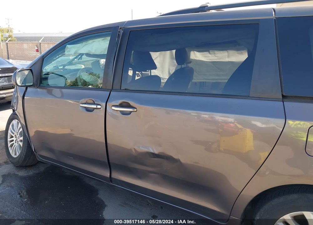 2012 TOYOTA SIENNA XLE V6 8 PASSENGER VIN: 5TDYK3DC3CS189845
