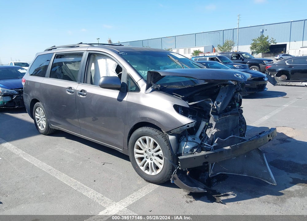 2012 TOYOTA SIENNA XLE V6 8 PASSENGER VIN: 5TDYK3DC3CS189845