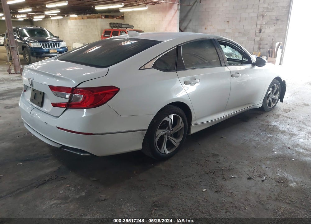2018 HONDA ACCORD VIN: 1HGCV1F58JA079700
