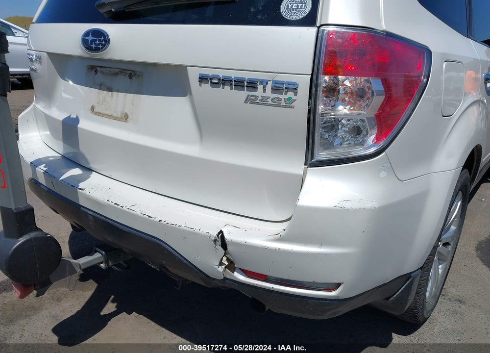2012 SUBARU FORESTER 2.5X PREMIUM VIN: JF2SHADC4CH443884