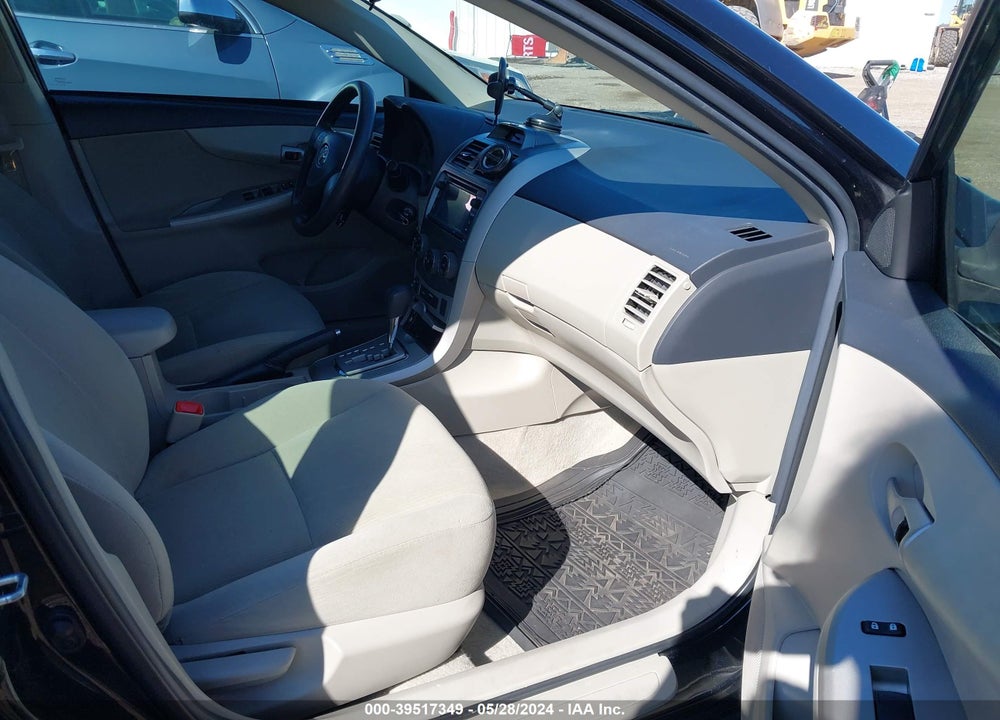 2013 TOYOTA COROLLA LE VIN: 2T1BU4EE0DC081263