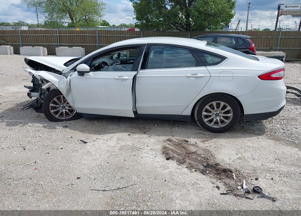 2016 FORD FUSION S VIN: 3FA6P0G74GR231685