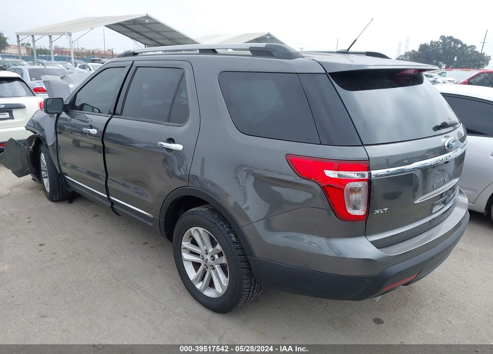 2015 FORD EXPLORER XLT VIN: 1FM5K7D82FGB25604