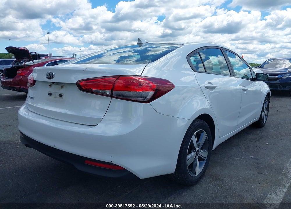 2018 KIA FORTE LX VIN: 3KPFL4A75JE256499