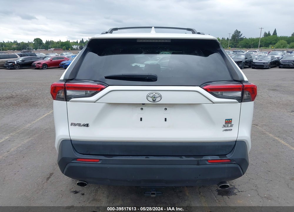 2020 TOYOTA RAV4 XLE PREMIUM VIN: JTMA1RFV6LD528616
