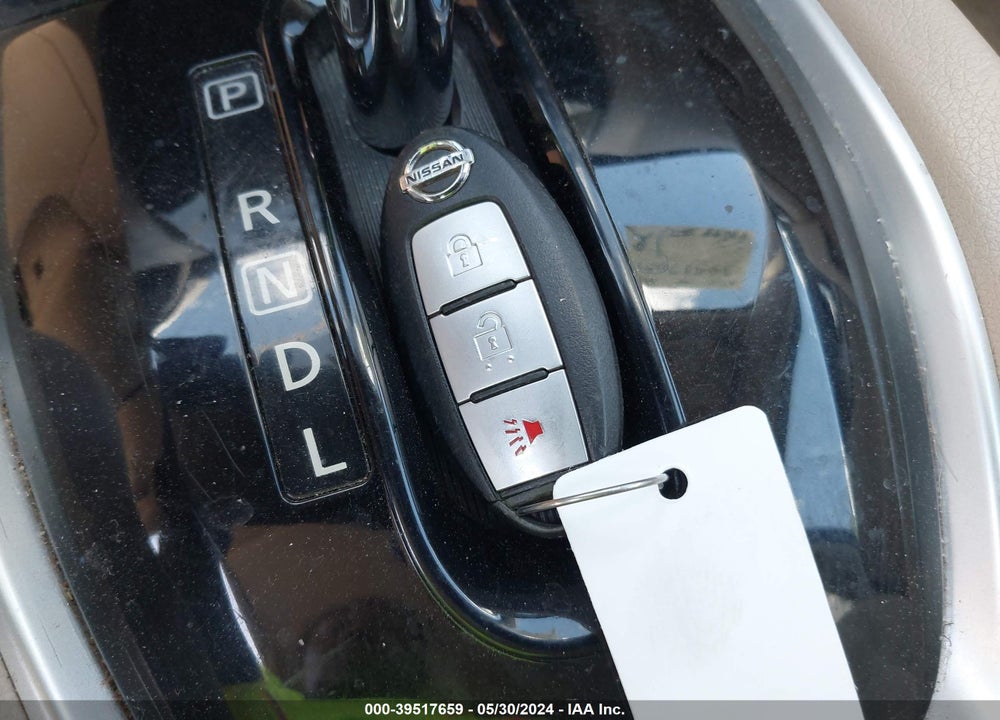 2014 NISSAN ROGUE SV VIN: 5N1AT2MV8EC752169