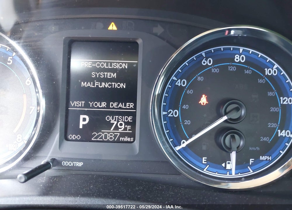 2019 TOYOTA COROLLA LE VIN: 2T1BURHE6KC177873