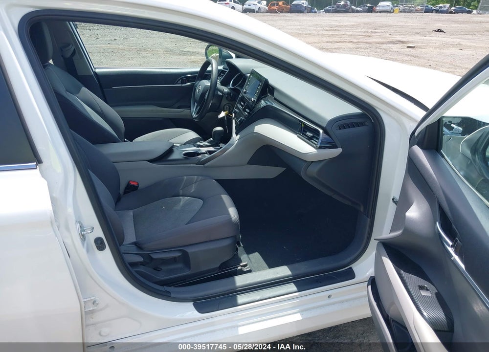 2022 TOYOTA CAMRY LE VIN: 4T1C11AK0NU673267