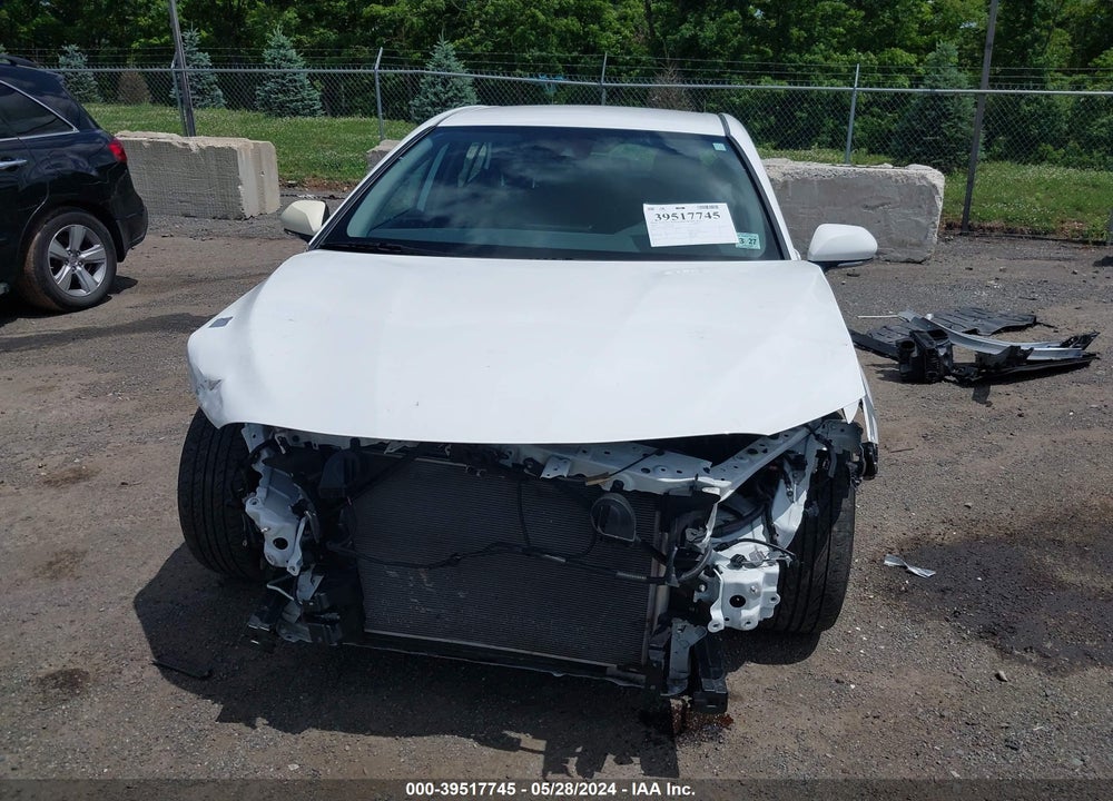 2022 TOYOTA CAMRY LE VIN: 4T1C11AK0NU673267