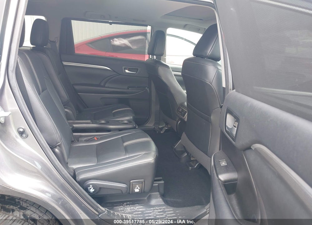 2017 TOYOTA HIGHLANDER SE VIN: 5TDJZRFH4HS475798
