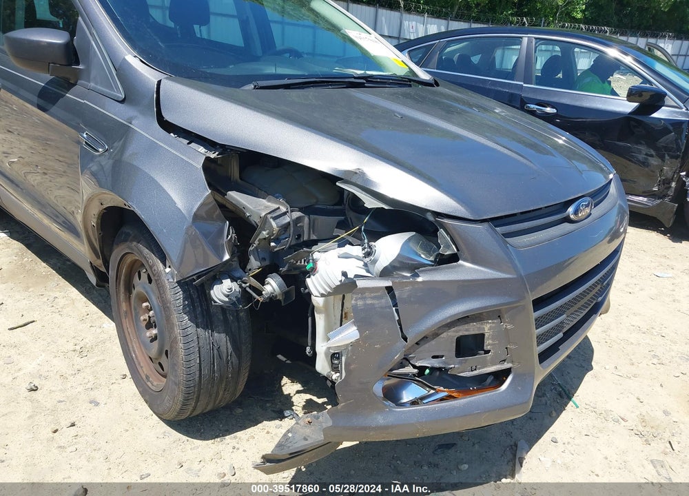 2013 FORD ESCAPE S VIN: 1FMCU0F72DUB76628
