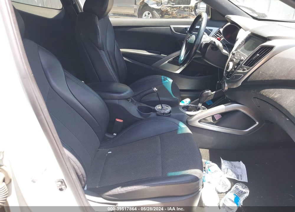 2016 HYUNDAI VELOSTER VIN: KMHTC6AD1GU255084