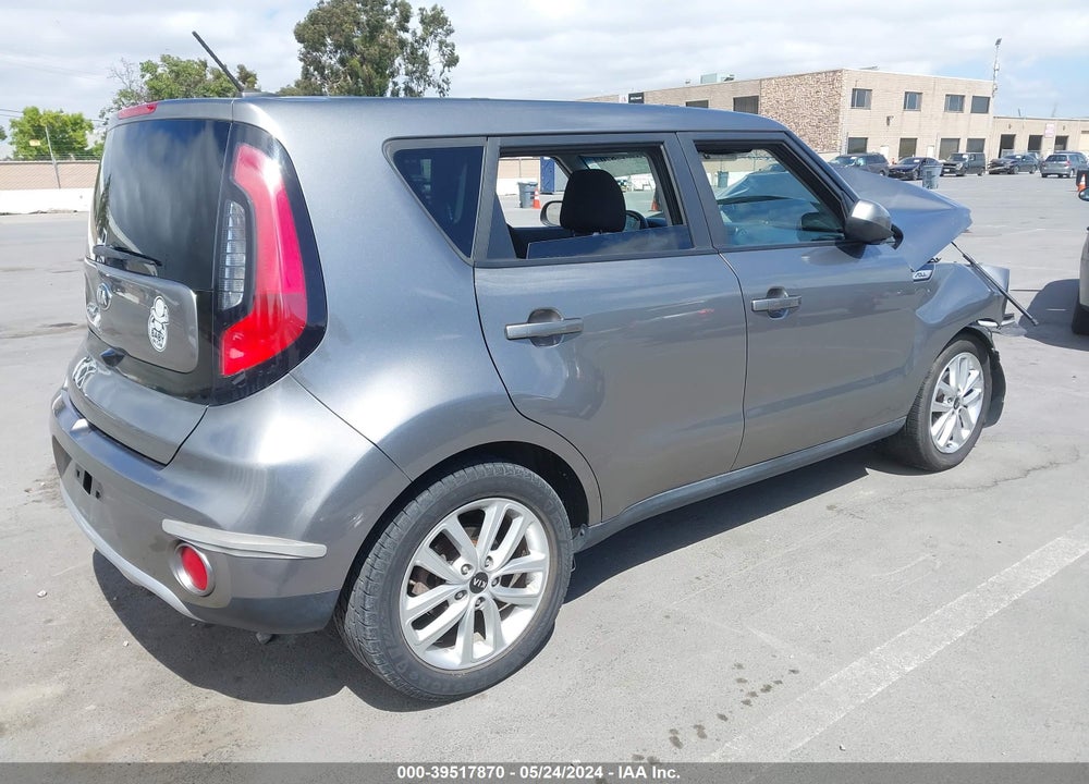 2018 KIA SOUL VIN: KNDJP3A51J7551977