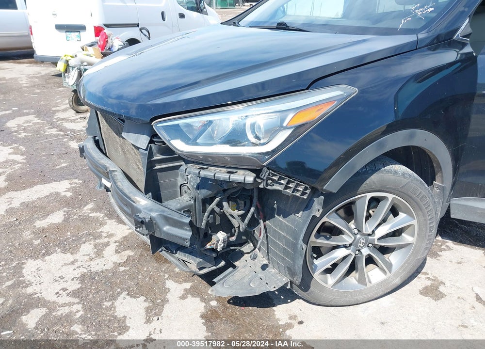 2017 HYUNDAI SANTA FE SE VIN: KM8SN4HF2HU206558