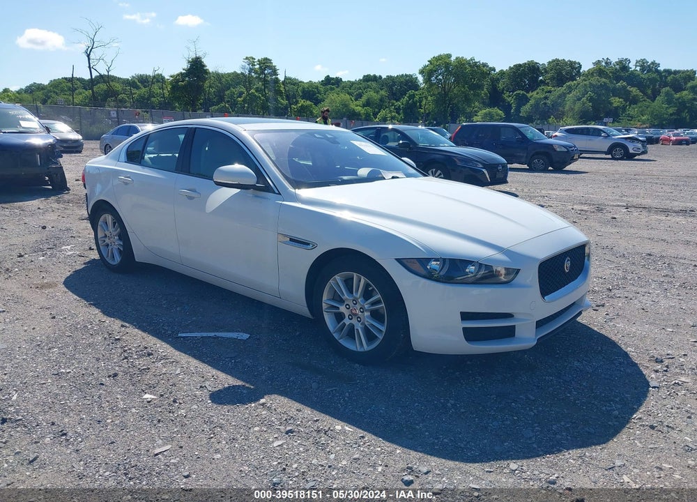 2017 JAGUAR XE 25T PREMIUM VIN: SAJAD4BG5HA969116