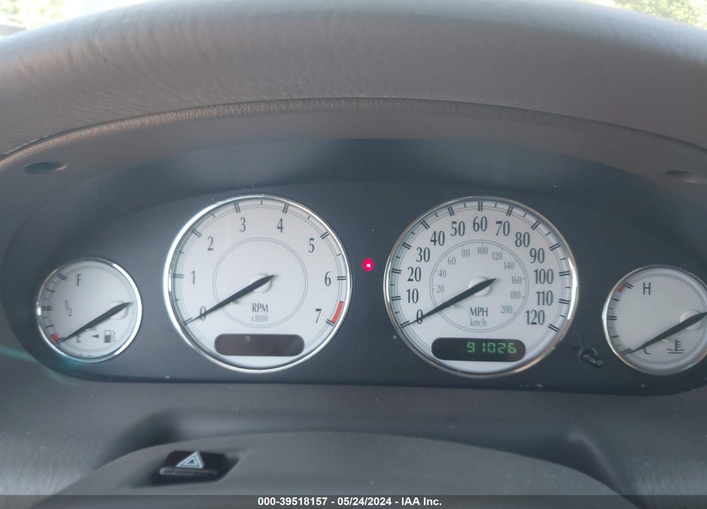 2001 CHRYSLER 300M VIN: 2C3AE66G11H580017
