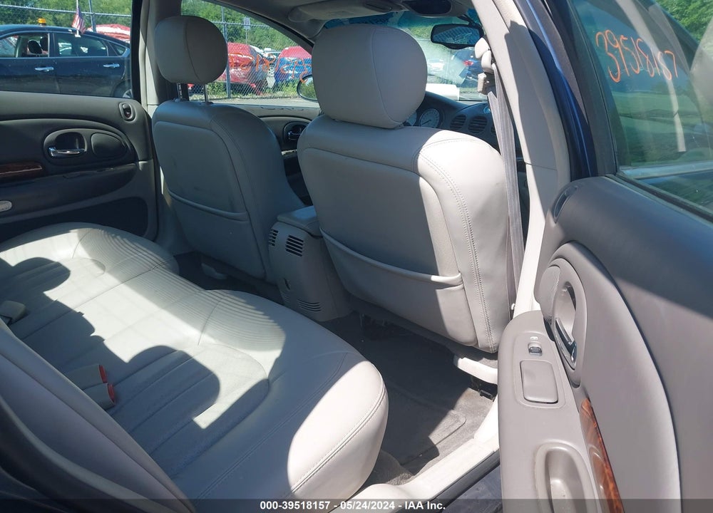 2001 CHRYSLER 300M VIN: 2C3AE66G11H580017