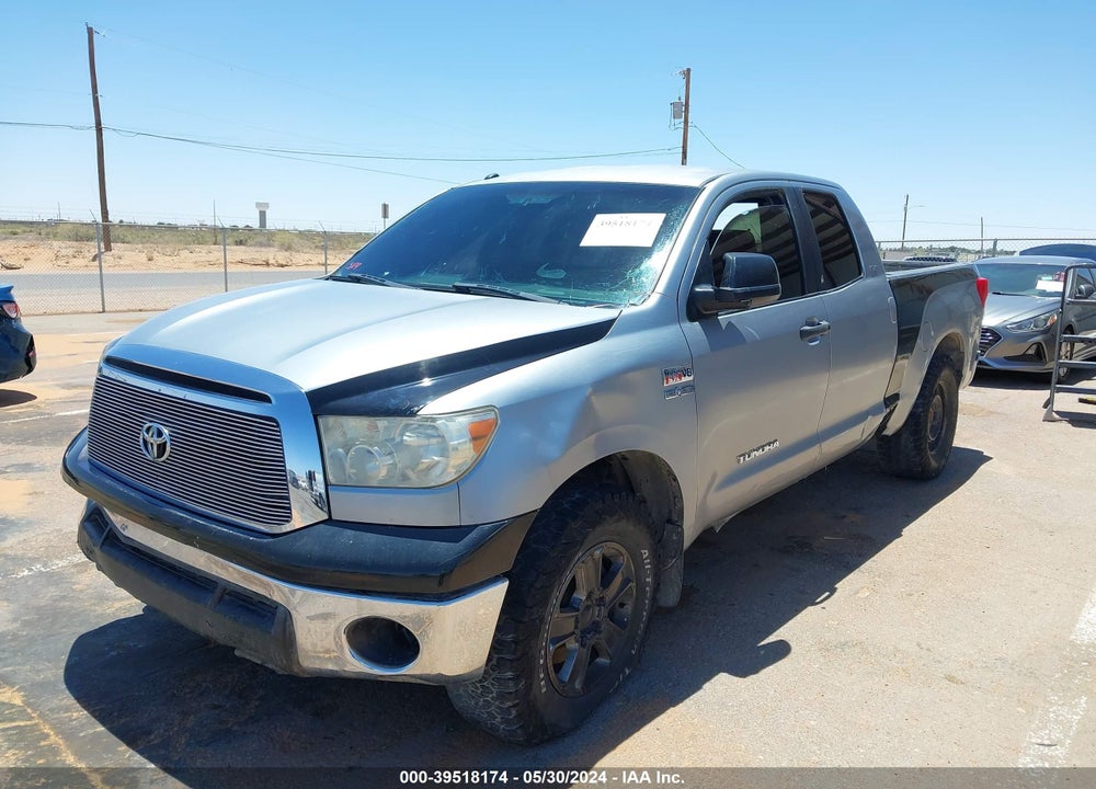 2011 TOYOTA TUNDRA GRADE 5.7L V8 VIN: 5TFUW5F1XBX165884