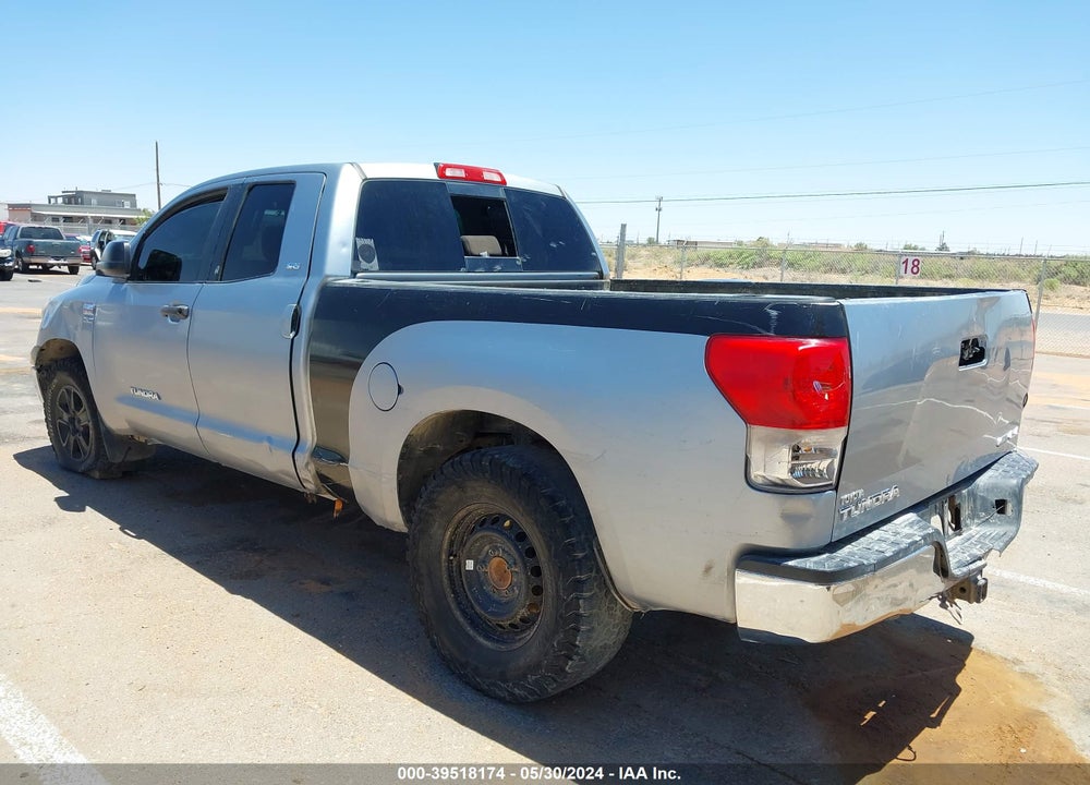 2011 TOYOTA TUNDRA GRADE 5.7L V8 VIN: 5TFUW5F1XBX165884
