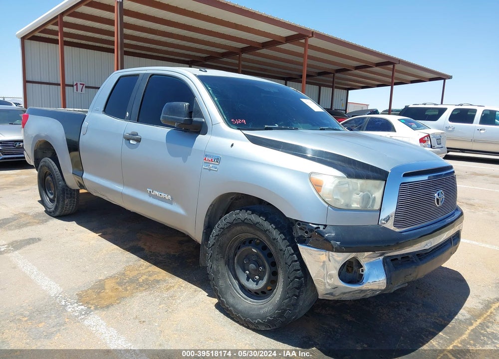 2011 TOYOTA TUNDRA GRADE 5.7L V8 VIN: 5TFUW5F1XBX165884