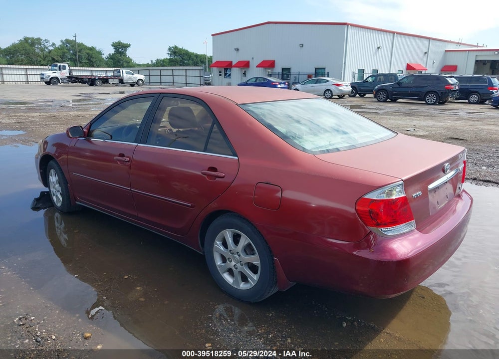2005 TOYOTA CAMRY XLE V6 VIN: JTDBF30K650164029