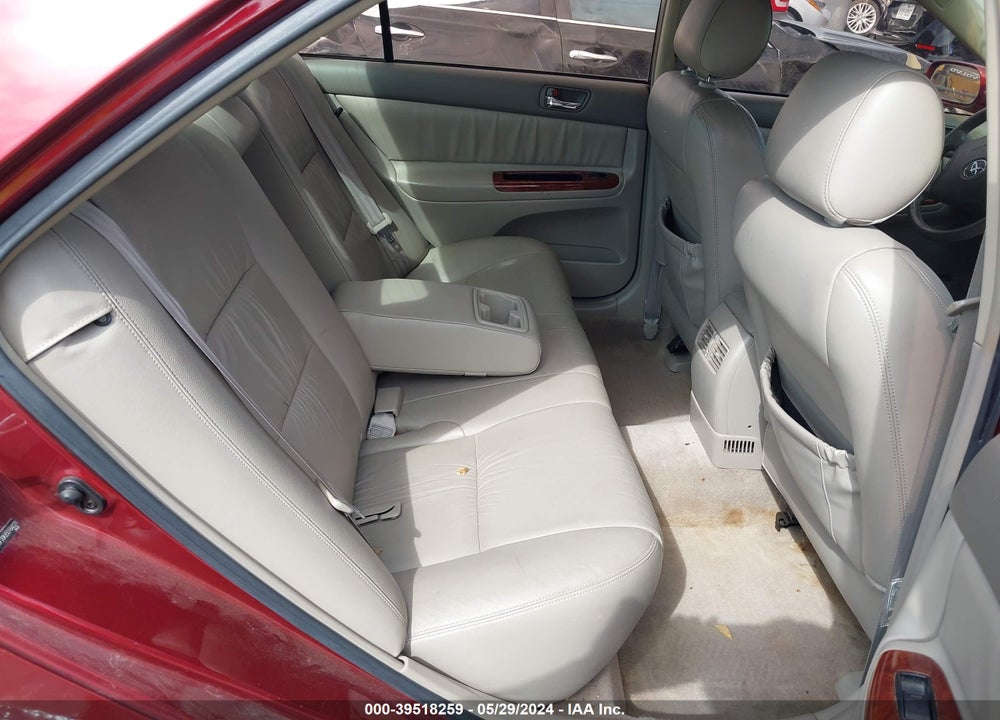 2005 TOYOTA CAMRY XLE V6 VIN: JTDBF30K650164029