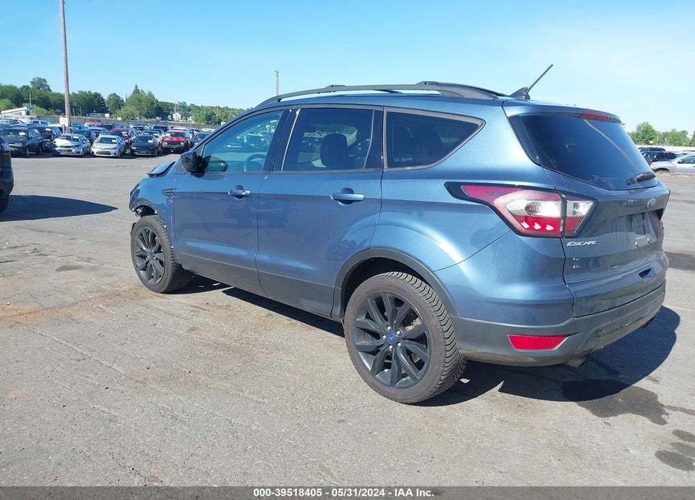 2018 FORD ESCAPE SE VIN: 1FMCU9GD4JUB31596