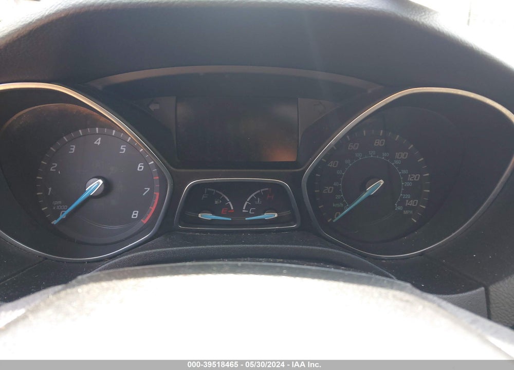 2014 FORD FOCUS SE VIN: 1FADP3K25EL397827