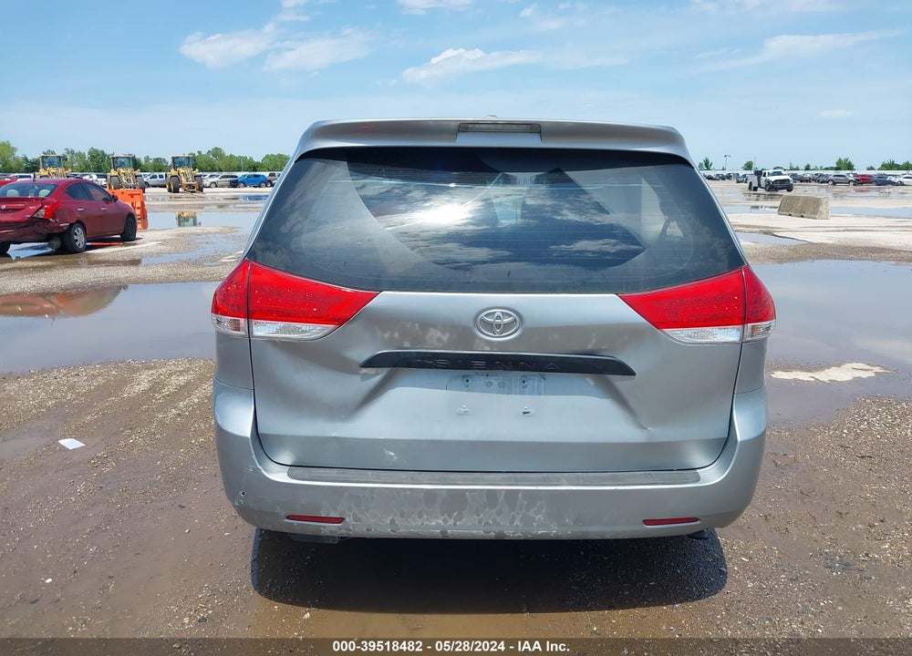 2011 TOYOTA SIENNA VIN: 5TDKA3DC5BS006078