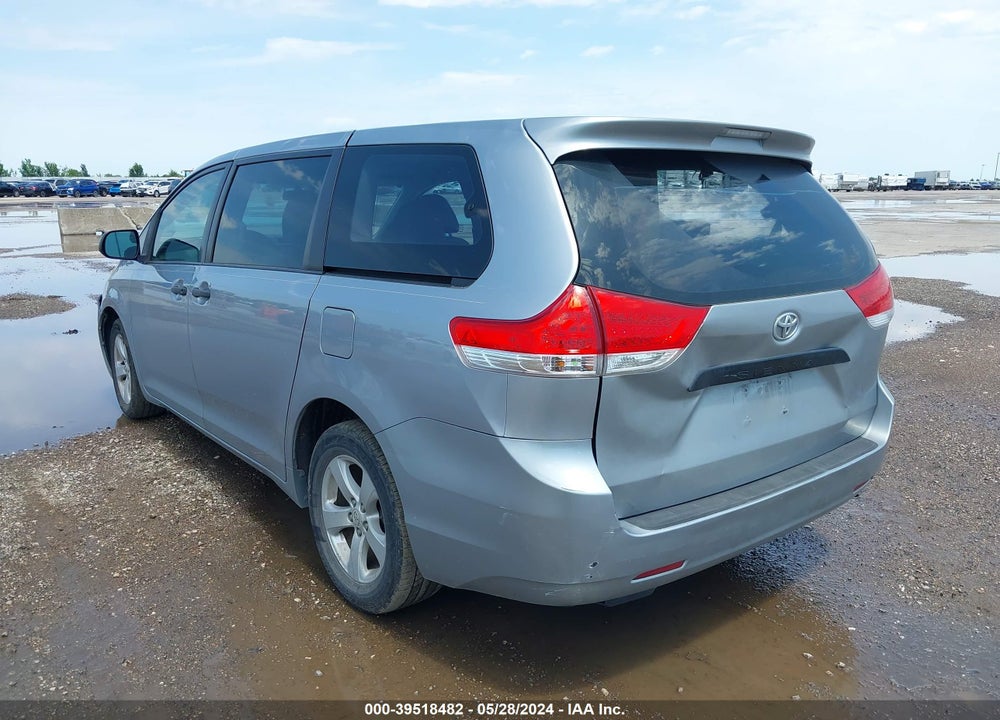 2011 TOYOTA SIENNA VIN: 5TDKA3DC5BS006078