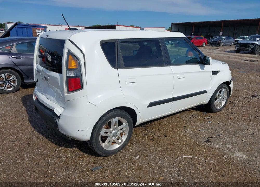 2010 KIA SOUL VIN: KNDJT2A2XA7701855
