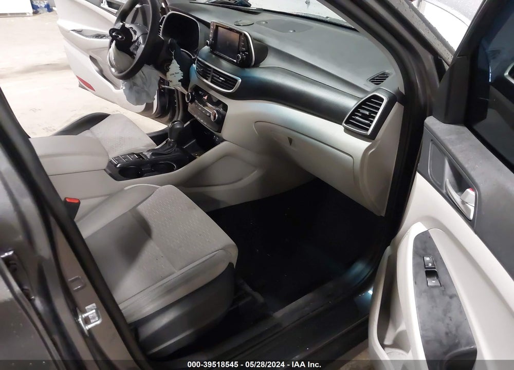 2020 HYUNDAI TUCSON SE VIN: KM8J2CA49LU226452