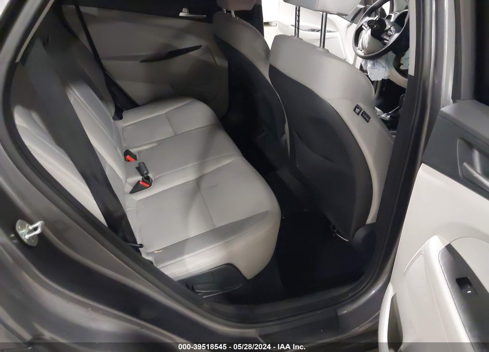 2020 HYUNDAI TUCSON SE VIN: KM8J2CA49LU226452