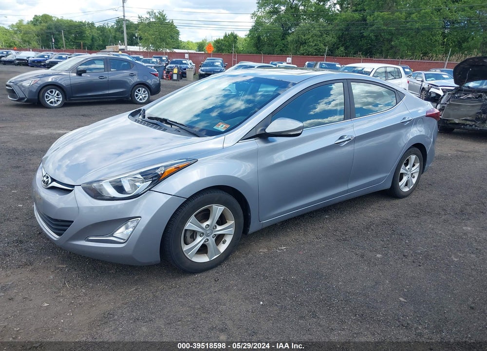 2016 HYUNDAI ELANTRA VIN: 5NPDH4AE8GH677368