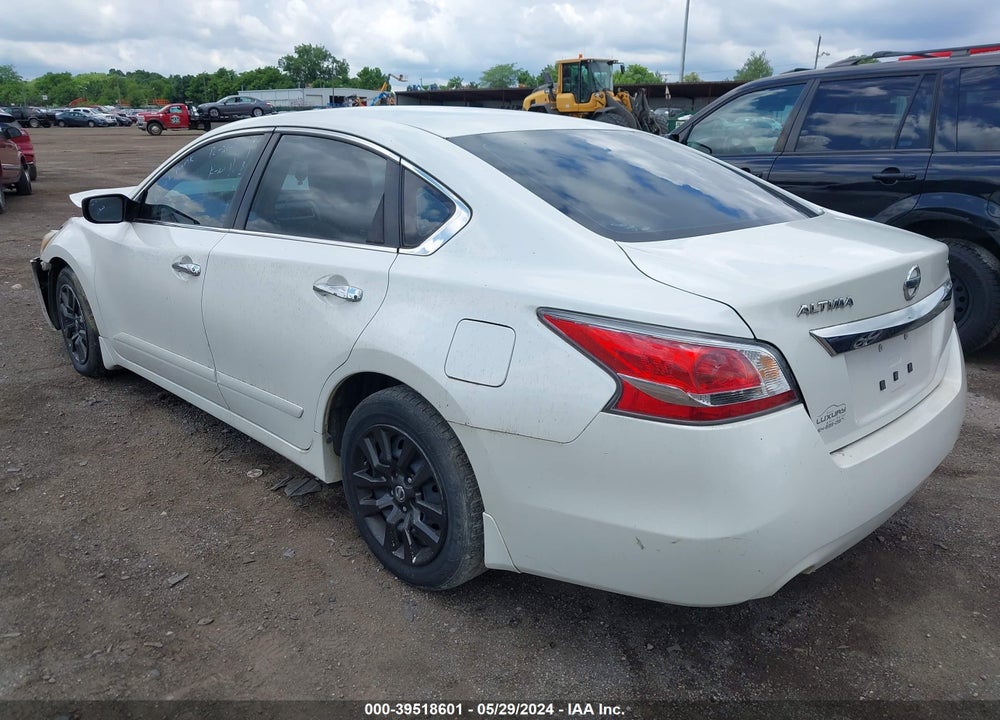 2015 NISSAN ALTIMA 2.5 S VIN: 1N4AL3AP5FC113559