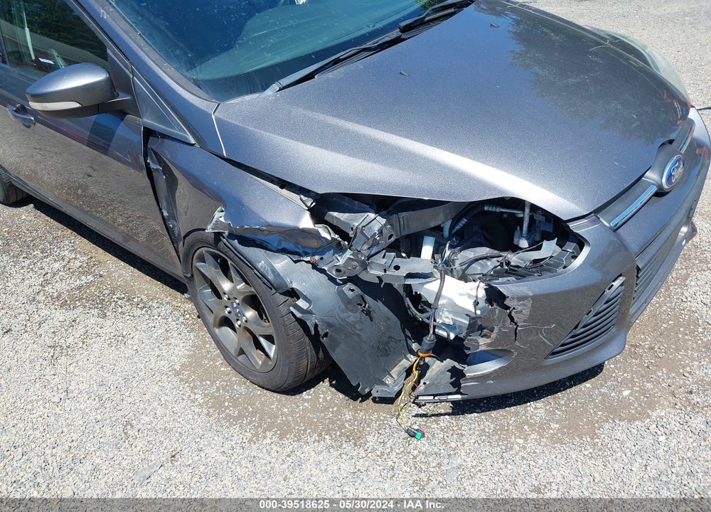 2014 FORD FOCUS SE VIN: 1FADP3F28EL298798